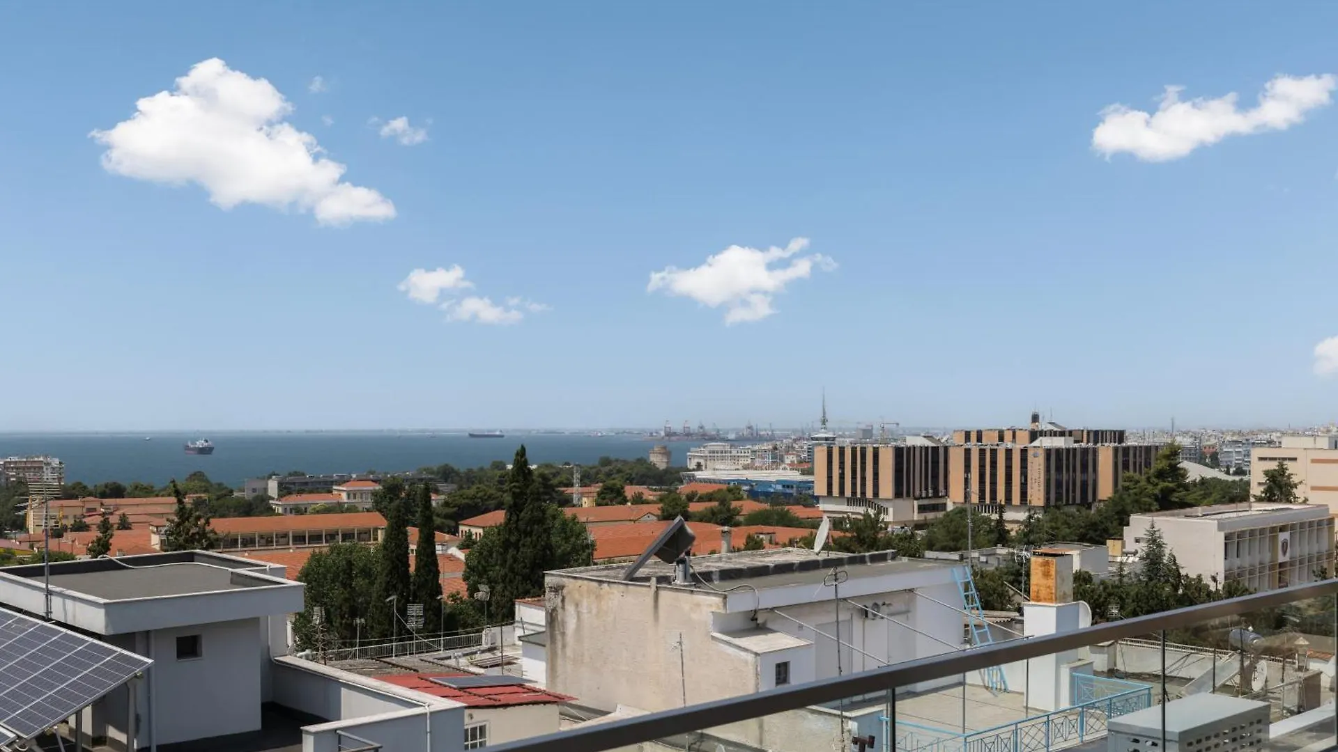 Skyline Luxury Apartment With Stunning Terrace By Binobi! Soluň