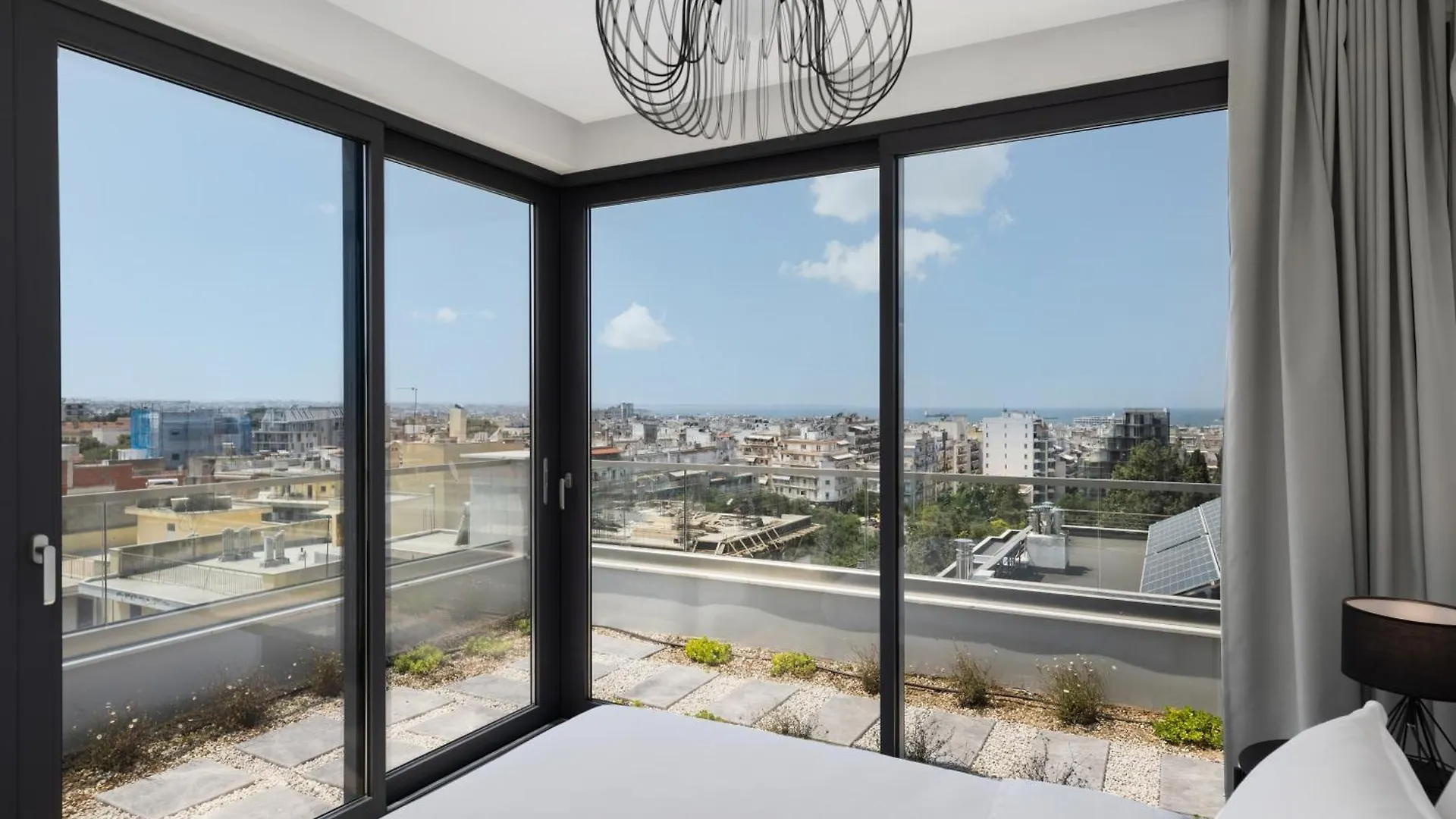 Skyline Luxury Apartment With Stunning Terrace By Binobi! Soluň